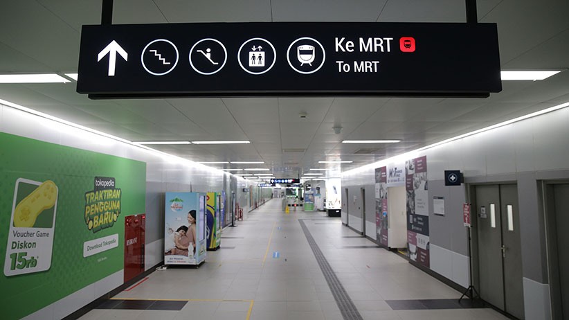 Sepinya Stasiun MRT Bundaran HI Imbas PPKM - Bagian 1