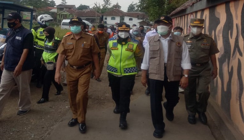 Waduh, Menko PKM Sebut Ada Penyandang Disabilitas di Sukabumi Tak Kebagian Bansos  