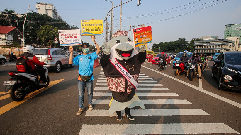 Aksi Maskot Harkonas Ajak Masyarakat Bantu Pulihkan Ekonomi Bangsa - Bagian 3