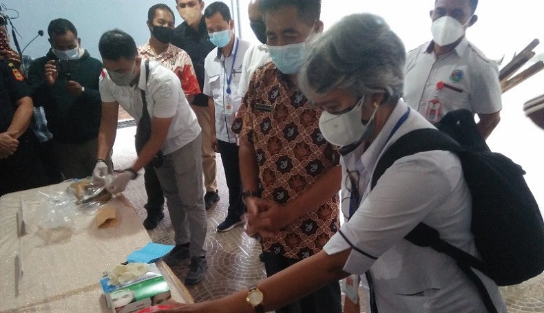 BNNP Maluku Musnahkan 6 Paket Sabu dan 534,8 Gram Ganja Kiriman dari Jakarta