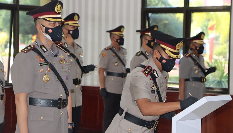 Kapolda Aceh Lantik Dirpolairud dan Sejumlah Kapolres