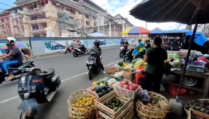 title Pedagang Kelapa di Medan jadi Dirut Perumda Pasar, Ini Langkah Pertamanya Pedagang Kelapa di Medan jadi Dirut Perumda Pasar, Ini Langkah Pertamanya