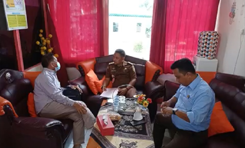 Terpidana Penyelundup yang Dikabarkan Meninggal Ditangkap di Kantor Setda Bengkayang