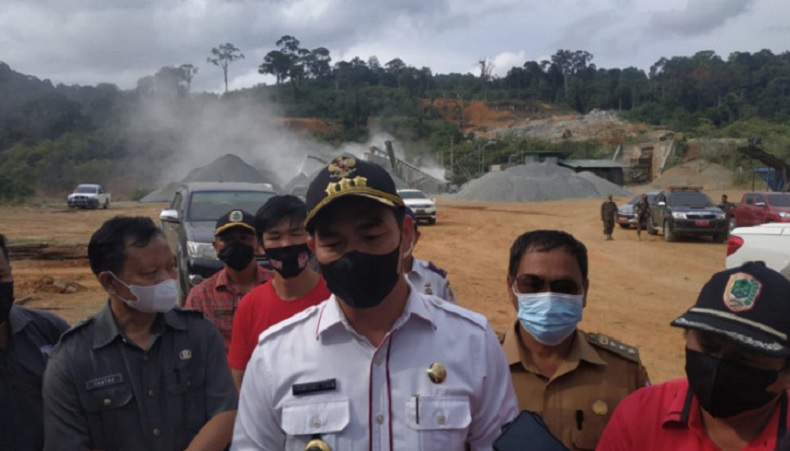title Didatangi DPR, Bupati Kapuas Hulu Usul Pembangunan Jalan Baru di Perbatasan Malaysia Didatangi DPR, Bupati Kapuas Hulu Usul Pembangunan Jalan Baru di Perbatasan Malaysia