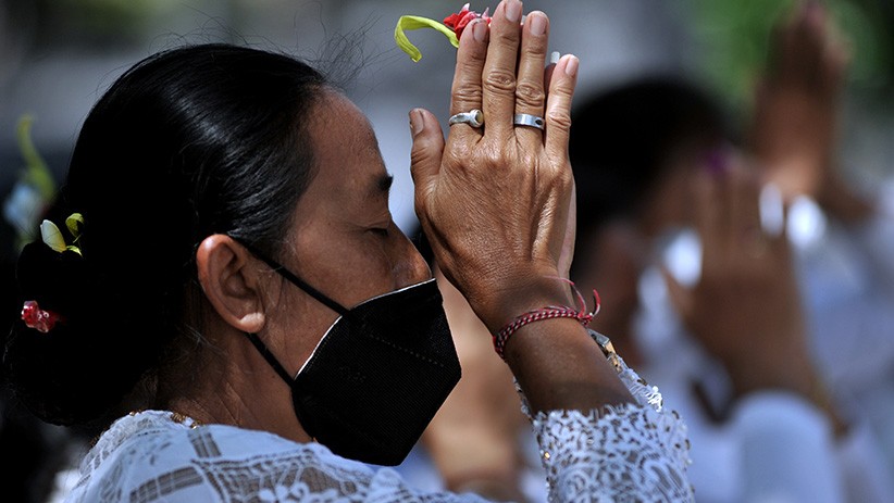 Umat Hindu Bali Gelar Ritual Memohon Pandemi Segera Berakhir - Bagian 1