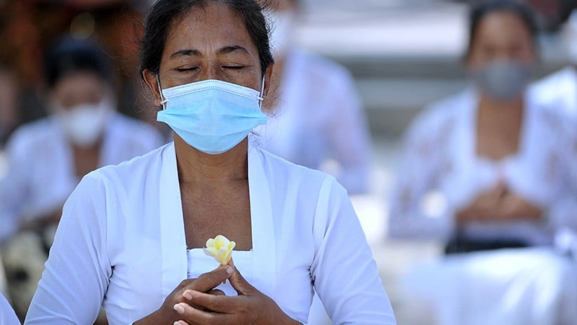 Umat Hindu Bali Gelar Ritual Memohon Pandemi Segera Berakhir - Bagian 4