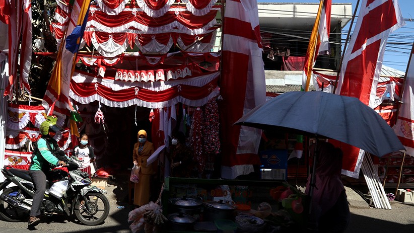 Perajin Bendera Merah Putih Optimistis Dagangan Laris  - Bagian 3