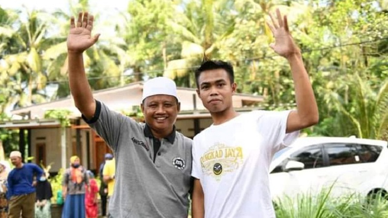 Si Rungkad TikToker Pangandaran Bagikan Bansos seusai Kritik Wagub Jabar