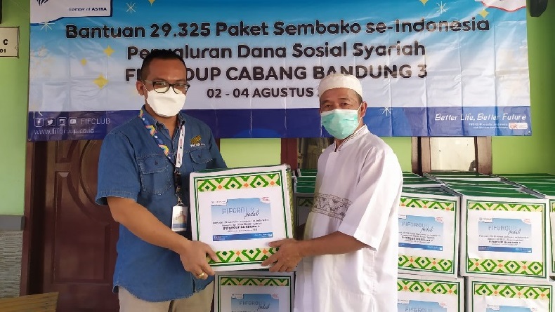 Ringankan Beban Warga, Perusahaan Pembiayaan Ini Bagikan 144.522 Paket Sembako