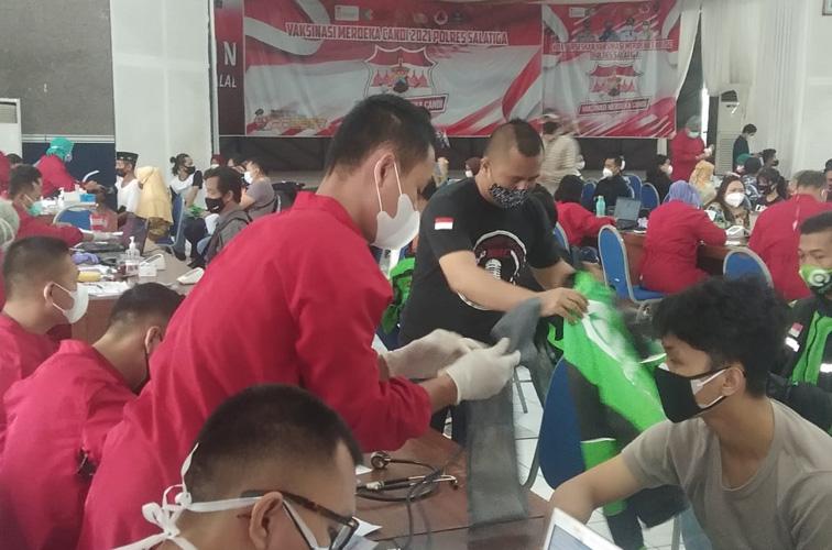 Ratusan Ojek Online di Salatiga Ikuti Vaksin Merdeka Candi, Ini Harapan Mereka