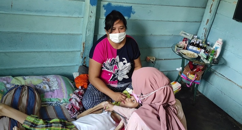 Kapolres Bangka Barat Bantu Kevin, Remaja Lumpuh sejak  Usia 1 Tahun 