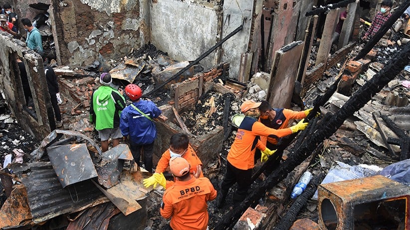 Tak Ada yang Tersisa, 48 Rumah Hangus Terbakar di Grogol Petamburan - Bagian 2