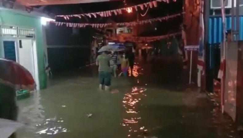 Hujan Deras, Ratusan Rumah di Rangkasbitung Terendam Banjir