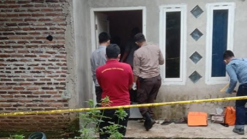 Dengar Suara Teriakan, Warga Kaget Temukan Tetangga Tewas Tergantung di Kamar