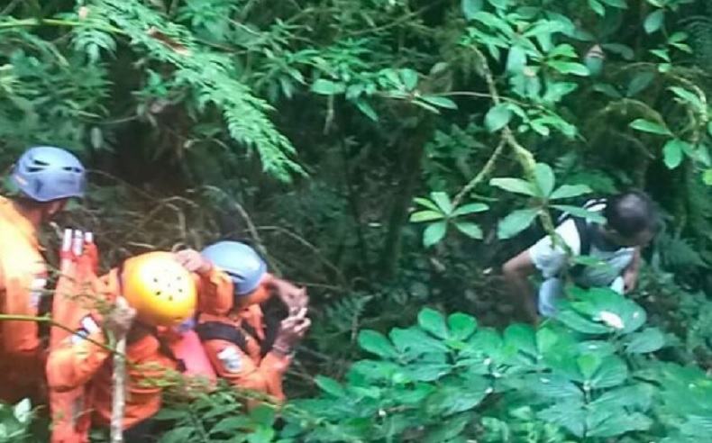 Lemas, Bule Rusia Tersesat di Gunung Sang Hyang Bali Ditemukan