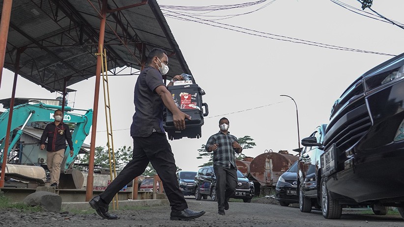 Cari Bukti Dugaan Korupsi, KPK Geledah 2 Lokasi di Purbalingga - Bagian 3