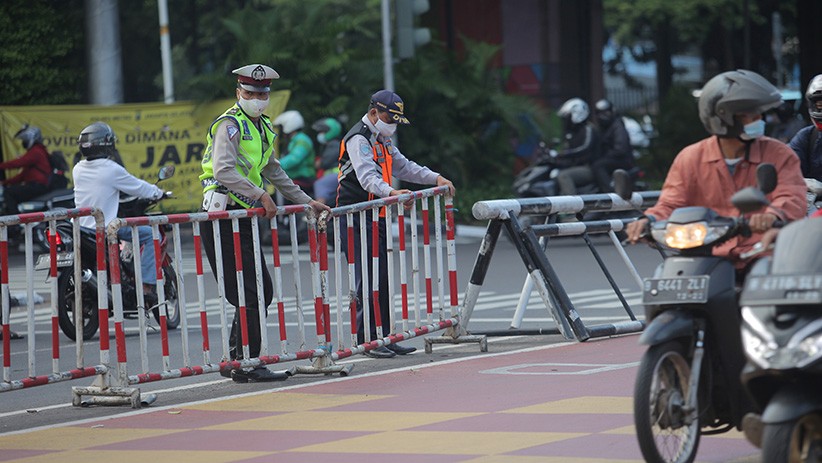 Polda Metro Jaya Hapus 100 Titik Penyekatan, Diganti Kebijakan Ganjil Genap - Bagian 2