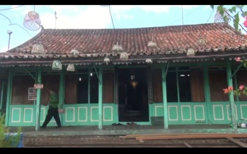 Kapolda Sumsel Siapkan Kayu untuk Renovasi Rumah Saudagar Ong Boen Tjit 