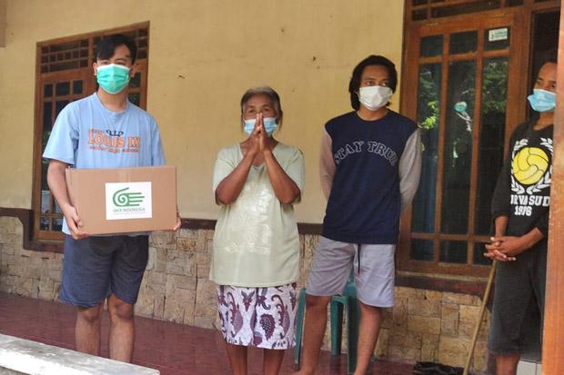 Sedang Isoman, Warga Moyudan Terima Sembako dari GKR Condrokirono