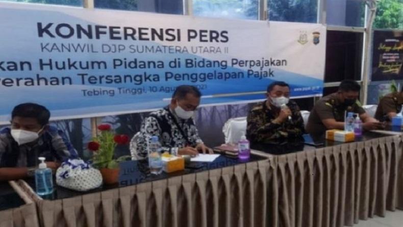DJP Sumut Serahkan Pengemplang Pajak Rp369 Juta ke Kejari Tebingtinggi