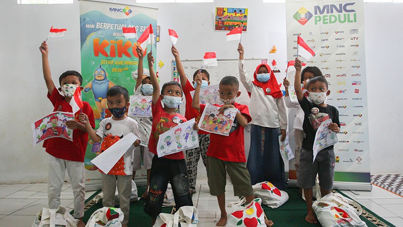 Antusiasme Anak-Anak Kampung Ciketing Mewarnai Animasi Kiko yang Digelar MNC Peduli - Bagian 1