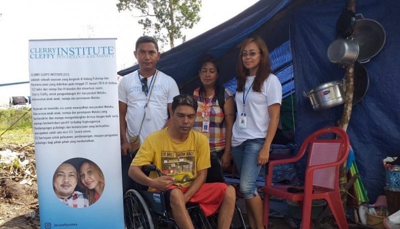 title Warga Penyandang Disabilitas di Ambon Tak Punya Akses Vaksinasi Covid-19 Warga Penyandang Disabilitas di Ambon Tak Punya Akses Vaksinasi Covid-19