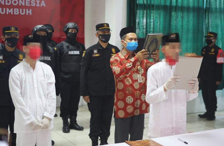 Jelang HUT Kemerdekaan RI,  2 Napi Teroris Ini Ikrar Setia NKRI di Lapas Nusakambangan