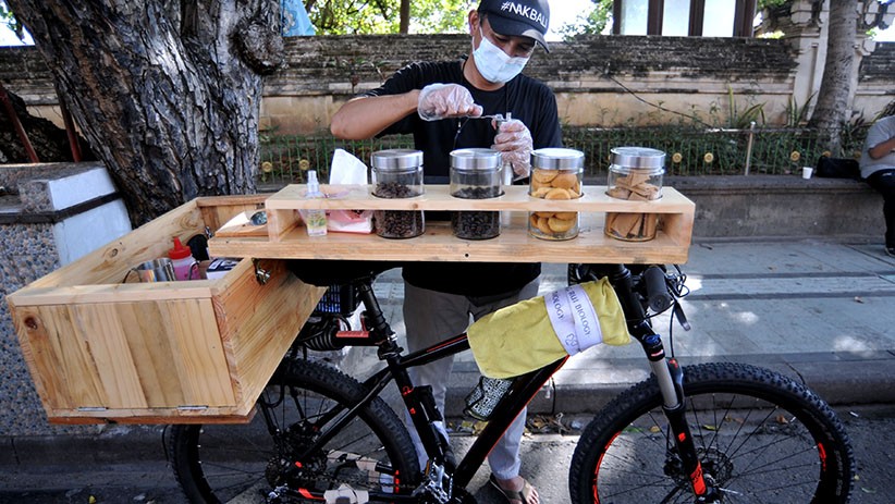 Karyawan Hotel Bintang 5 di Bali Beralih Profesi Jadi Pedagang Kopi Keliling - Bagian 1