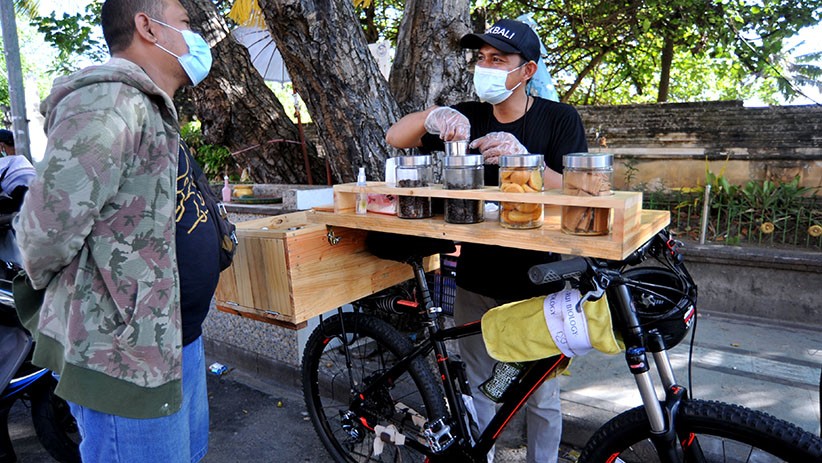 Karyawan Hotel Bintang 5 di Bali Beralih Profesi Jadi Pedagang Kopi Keliling - Bagian 2