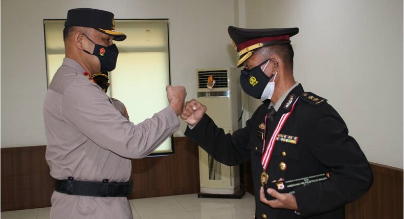 Kapolda Maluku Lepas 20 Anggota yang Purnabakti