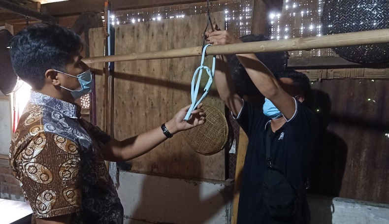 Ibu Rumah Tangga di Sukabumi Tewas Tergantung di Dapur, Suami Syok