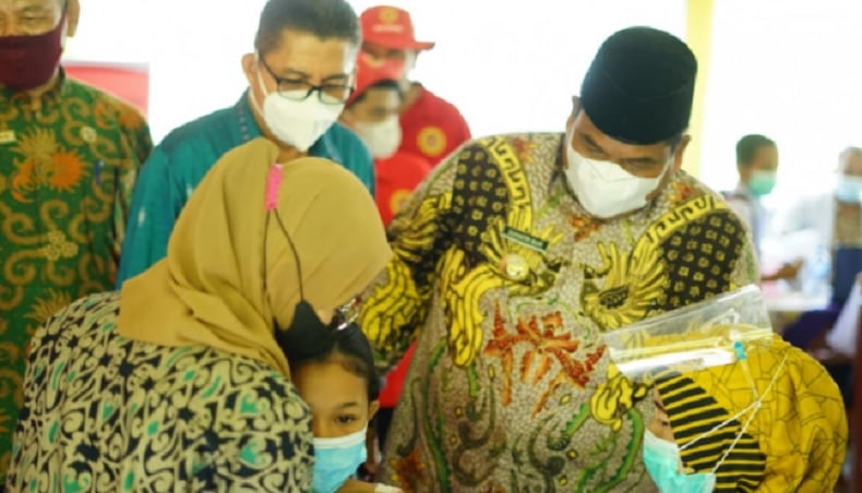 Gandeng BIN, Pemkab Padang Pariaman Gelar Vaksinasi Covid-19 Ratusan Pelajar