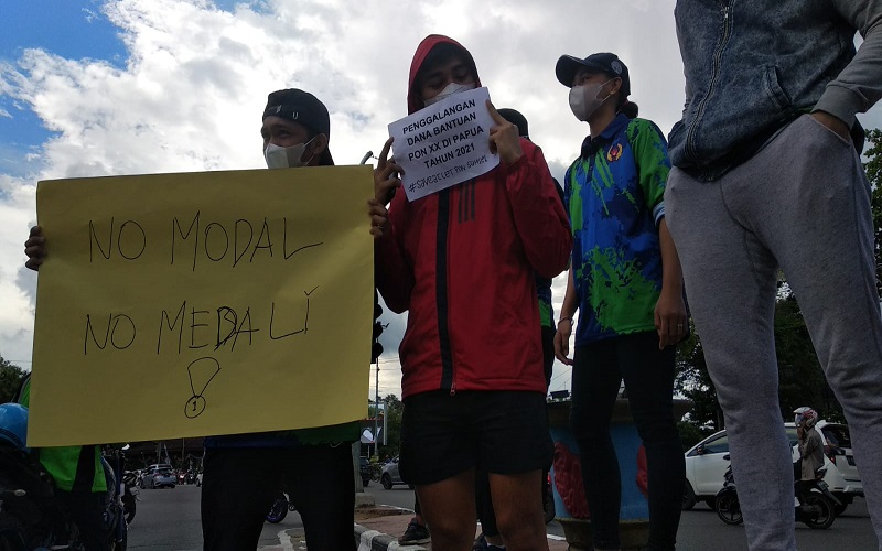 Miris, Bukannya Fokus Latihan, Atlet PON Sumsel Minta-Minta di Jalan untuk Beli Peralatan 