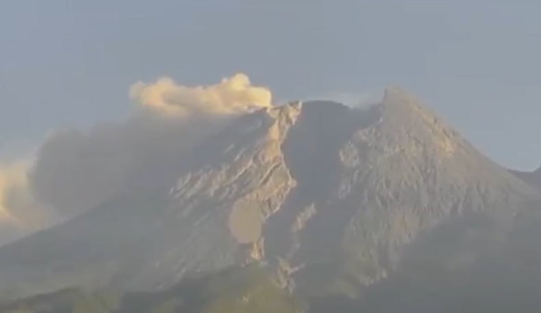 title Tinggi Kubah Lava Merapi Sisi Barat Daya Tambah 3 Meter, Ini Penjelasan BPPTKG Tinggi Kubah Lava Merapi Sisi Barat Daya Tambah 3 Meter, Ini Penjelasan BPPTKG
