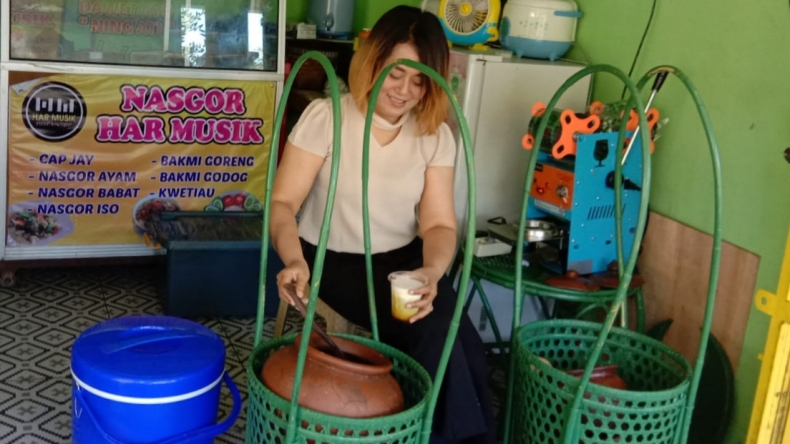 Sepi Job, Vokalis Event di Salatiga Ini Banting Setir Jual Es Dawet