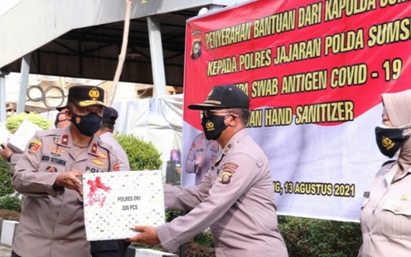 Polda Sumsel Bekali Polres Cairan Pembersih Tangan untuk Penanganan Covid-19
