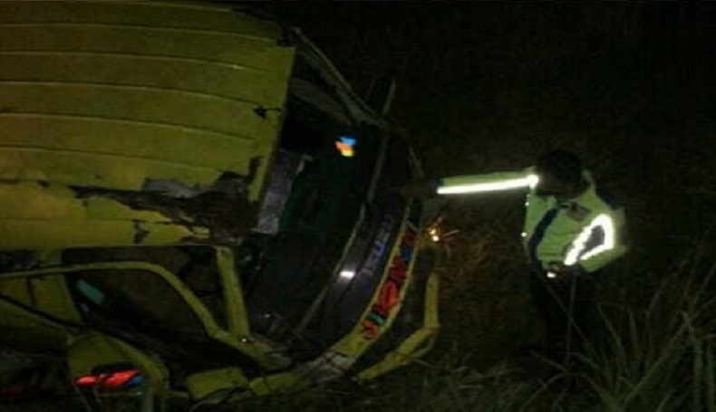 Mobil Rombongan Warga Pemalang Kecelakaan di Tol Cipali, 7 Orang Luka-Luka