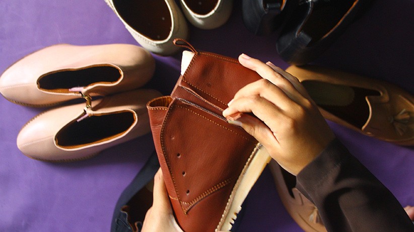 Sepatu Kualitas Ekspor Produksi UMKM Malang Digemari Konsumen dari Negara Tropis - Bagian 1