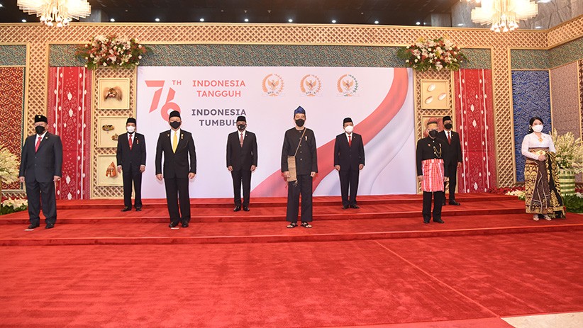 Foto-Foto Presiden Jokowi Pakai Baju Adat Suku Badui Hadiri Sidang Tahunan MPR - Bagian 4