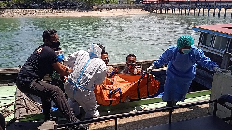 Kapten Kapal Ditemukan Tewas di Kamar Mandi, Dievakuasi dari Pelabuhan Tanjung Kalian