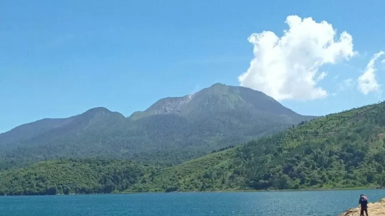 Pandemi Covid-19, Pendakian Gunung Talang Ditutup Sementara
