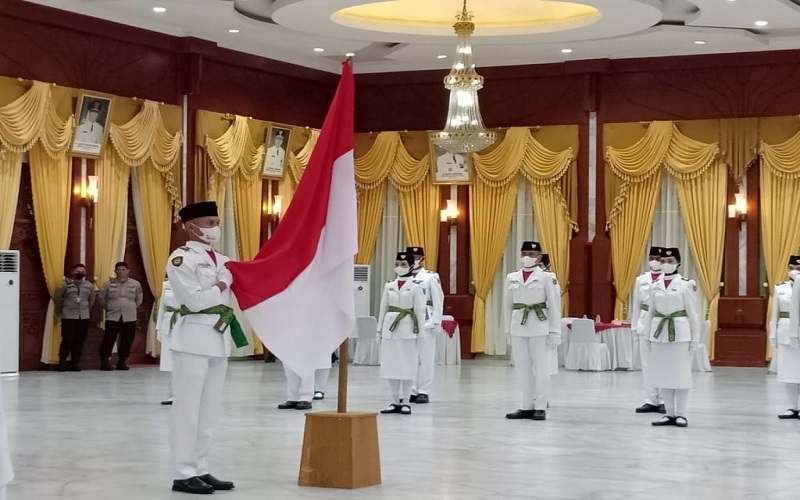 39 Anggota Paskibra Provinsi Kalsel Dikukuhkan