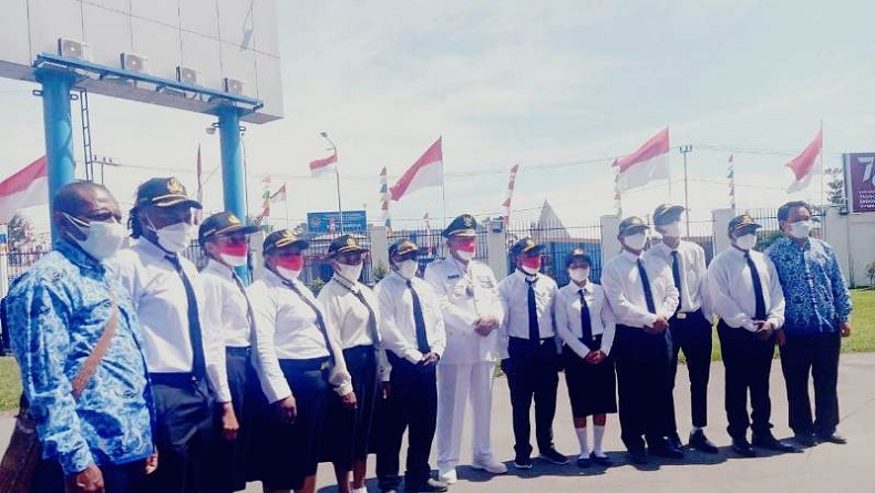 Bupati Jayawijaya Serahkan SK Pengangkatan CASN saat HUT ke-76 RI