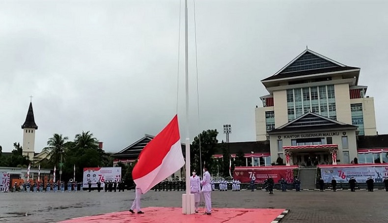 Gubernur Maluku Serahkan Remisi di Lapangan Merdeka Ambon
