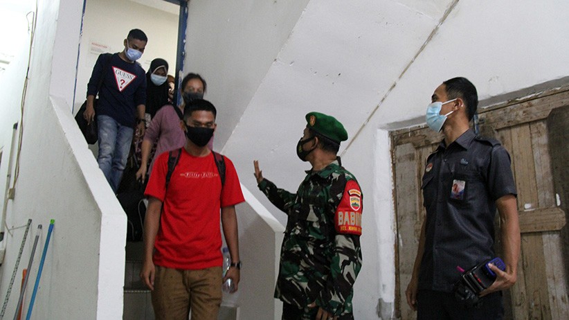 Wisma Penampungan Perdagangan Manusia Digerebek di Dumai - Bagian 1