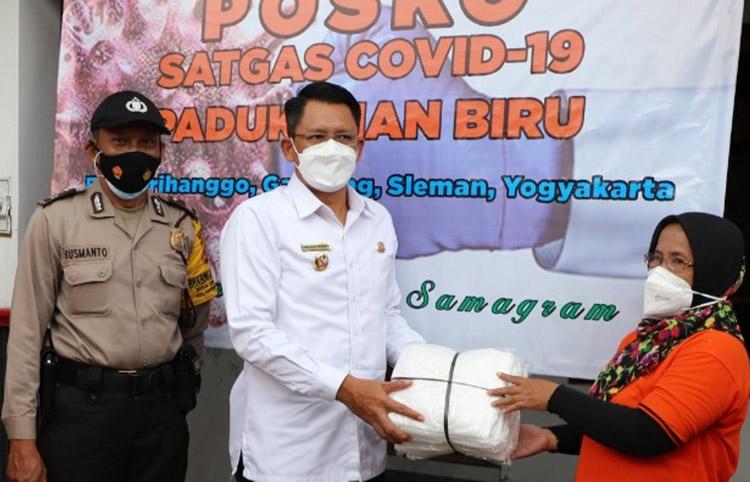 Pemkab Sleman Bagikan APD kepada Satgas Pedukuhan untuk Penanganan Covid-19