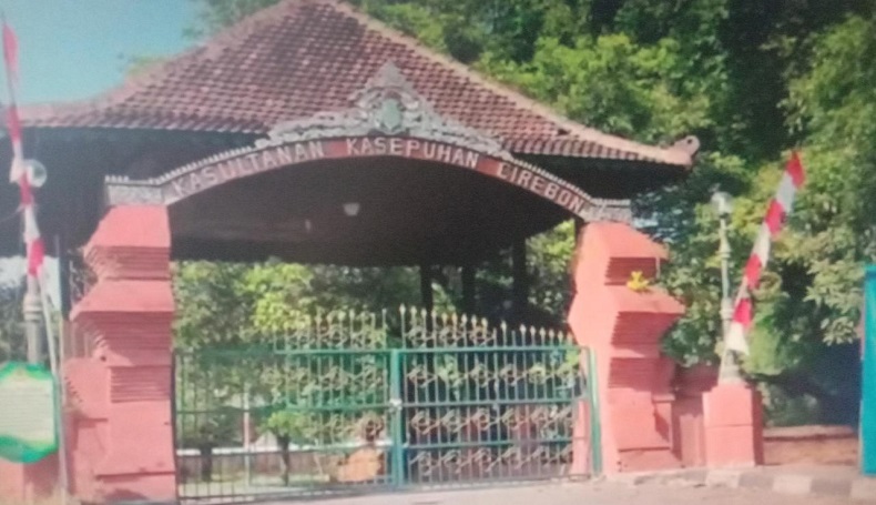 Pascadisegel, Keraton Kasepuhan Cirebon Lengang dan Dijaga Polisi