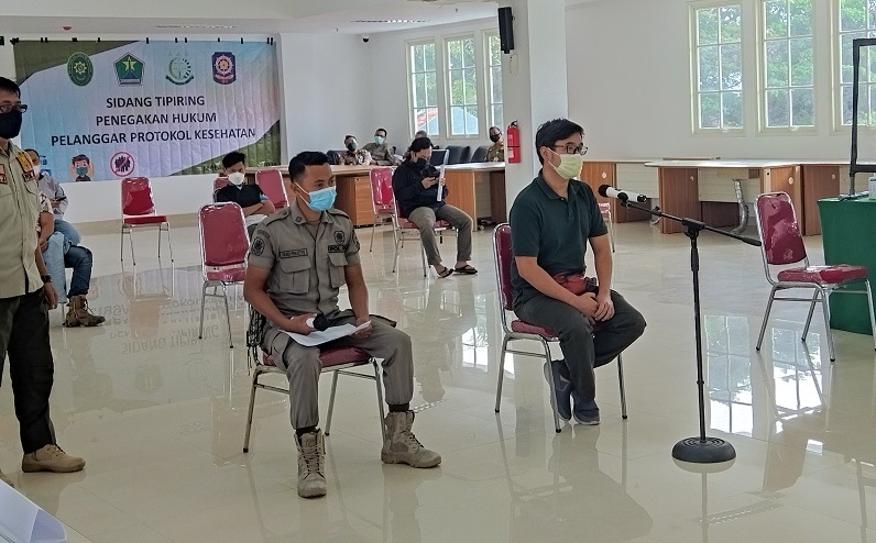 Langgar PPKM, 22 Pengunjung Kafe dan Karaoke di Malang Disidang Tipiring 