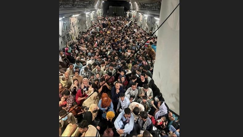 title Ngeri, Potongan Tubuh Manusia Ditemukan di Roda Pesawat C-17 Milik AS Ngeri, Potongan Tubuh Manusia Ditemukan di Roda Pesawat C-17 Milik AS