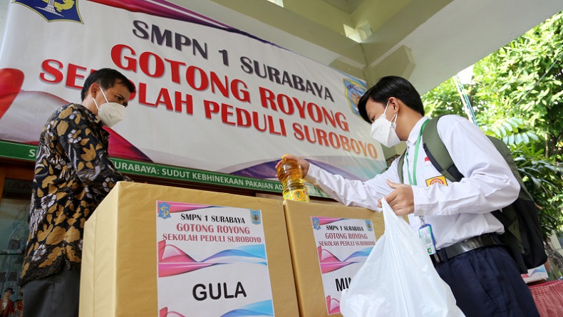 Pelajar SD dan SMP di Surabaya Kumpulkan Uang Rp1 Miliar untuk Penanganan Covid-19, kok Bisa?